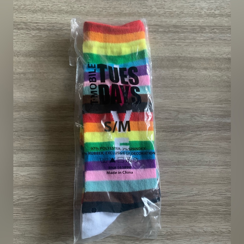06/14/2022 T-Mobile Tuesdays Promotional Celebration Pride Rainbow Socks SM NEW
